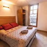 Le Rioumajou 2 - Grand T4 - Piscine - Centre St Lary 아파트