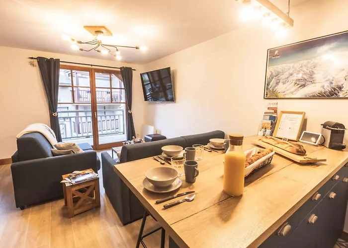 Le Rioumajou 2 - Grand T4 - Piscine - Centre St Lary Appartamento *