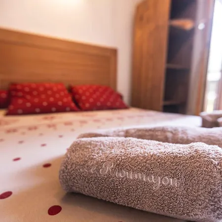 Le Rioumajou 2 - Grand T4 - Piscine - Centre St Lary 公寓 *